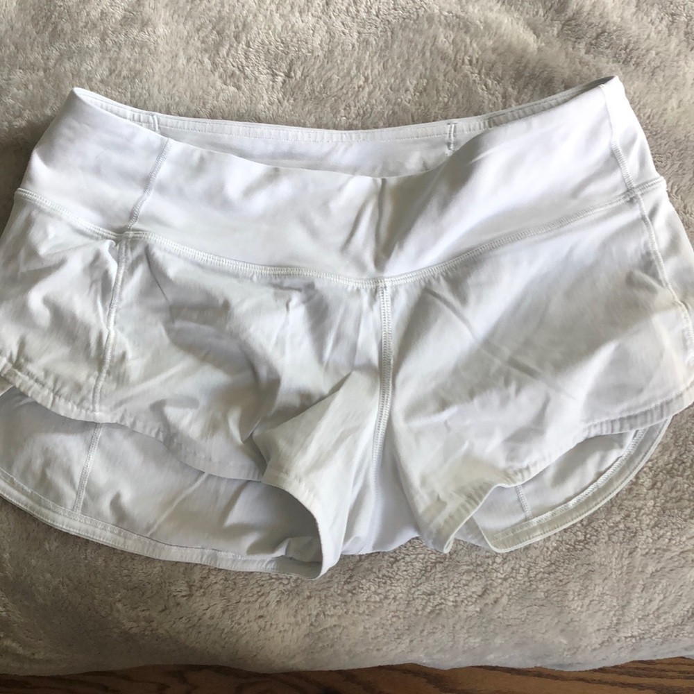 Brand: Lululemon       Size: 4         Color: White